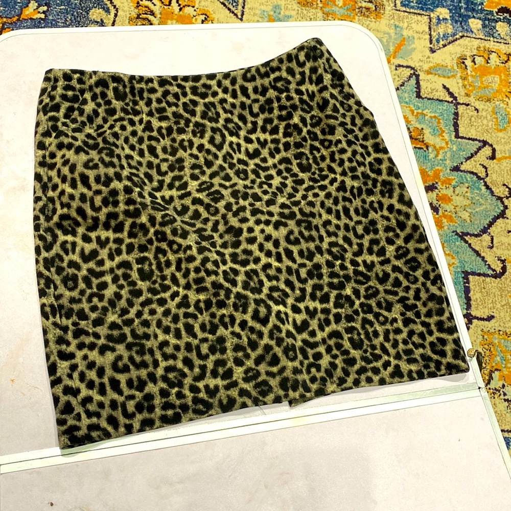 Cabi skirt